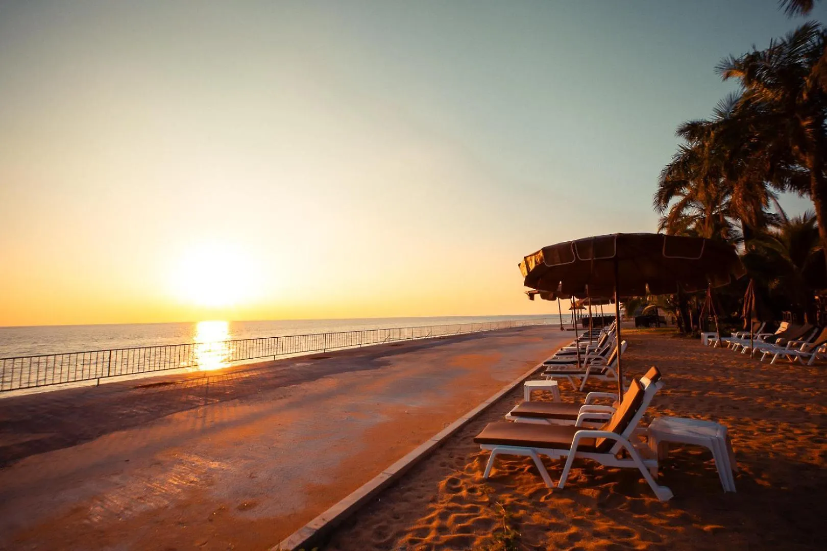 Sudala Beach Resort Кхаулак Таиланд